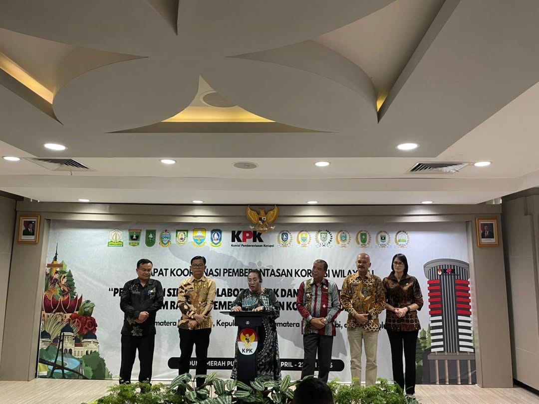 Bupati Karo Hadiri Rapat Koordinasi Penguatan Sinergi Kolaborasi dengan KPK Bahas Strategi Pemberantan Korupsi