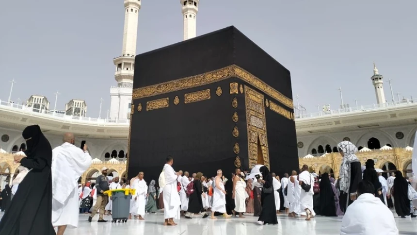 Tips Hindari Sering Buang Air Kecil saat Melaksanakan Ibadah Haji