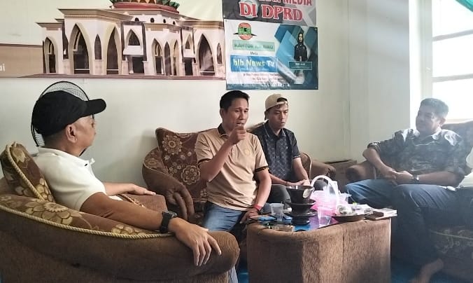 Wartawan Di Paksa Teuku Wahyu Membuat Pernyataan Maaf Dan Menyebarkan Video Berpotensi Melangar UU ITE Dan UU PERS