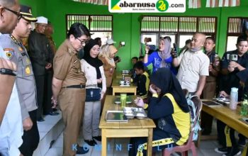 Bupati Lampung Utara Hadiri Launching  Program Makanan  Bergizi  Gratis ( MBG)  DI SMPN 03 Bukit Kemuning s