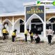 Jelang Hari  Buruh  Ke- 79 , Polres Lampung Utara Gelar Bhakti Relegi Bersihkan Masjid  Dan Gereja