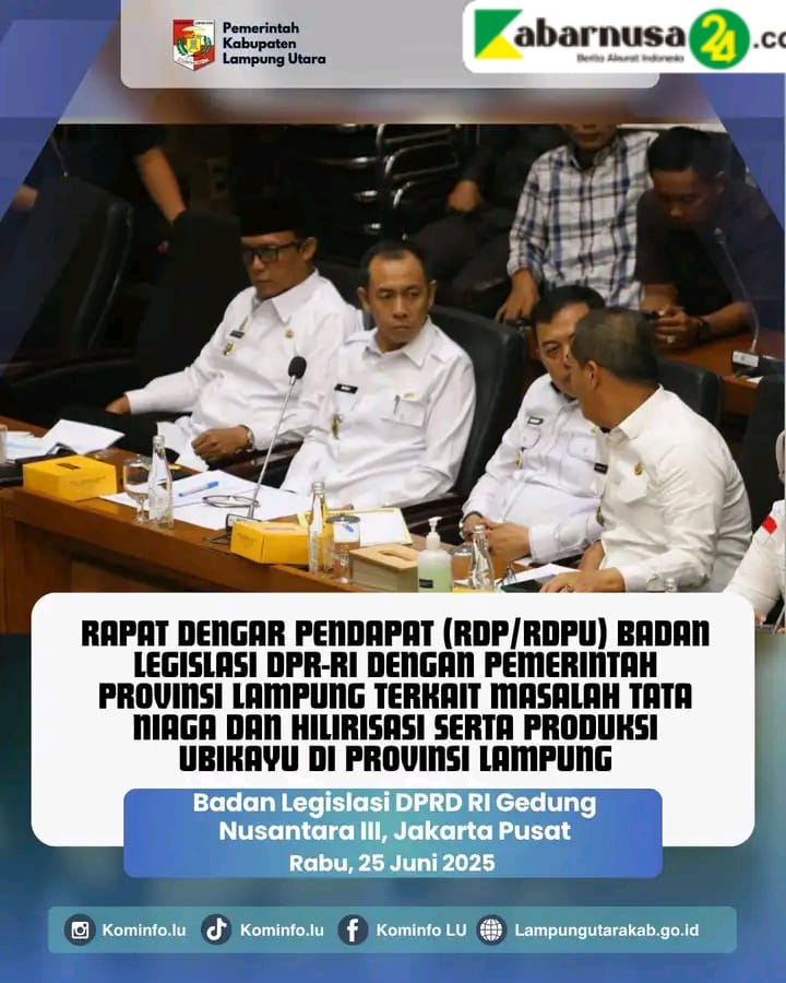 WAKIL BUPATI LAMPUNG UTARA HADIRI RDP BALEG DPR RI BAHAS TATA NIAGA DAN HILIRISASI UBI KAYU Jakarta, 25 Juni 2025 – Wakil Bupati Lampung Utara, Romli, S.Kom., SH., MH., turut hadir dalam Rapat Dengar Pendapat Umum (RDPU) yang digelar Badan Legislasi (Baleg) DPR RI bersama Pemerintah Provinsi Lampung dan para pemangku kepentingan industri ubi kayu, di Gedung Nusantara III, Kompleks Parlemen Senayan, Jakarta, Rabu (25/6/2025). Kehadiran Wakil Bupati Lampung Utara dalam forum strategis ini merupakan bentuk komitmen Pemerintah Kabupaten Lampung Utara dalam memperjuangkan nasib petani singkong di daerahnya, sekaligus mendorong peningkatan tata niaga dan hilirisasi komoditas ubi kayu sebagai salah satu produk andalan masyarakat Lampung Utara. Dalam rapat yang juga dihadiri Gubernur Lampung serta Ketua Perhimpunan Pengusaha Tepung Tapioka Indonesia tersebut, berbagai persoalan utama terkait rendahnya harga jual singkong, tingginya biaya produksi, serta maraknya impor singkong dari luar negeri menjadi sorotan utama. Pemerintah daerah, termasuk Lampung Utara, berharap ada solusi konkret dari pemerintah pusat, khususnya terkait kebijakan harga, insentif bagi petani, serta dukungan dalam penguatan sektor hilir industri singkong. Menanggapi hal tersebut, sejumlah anggota Baleg DPR RI, termasuk La Tinro La Tunrung dari Fraksi PDI-Perjuangan, mendorong agar Kementerian Pertanian dan kementerian terkait lainnya lebih serius memberikan perhatian kepada para petani singkong di Lampung. Mereka menekankan perlunya modernisasi pertanian singkong, peningkatan akses terhadap pupuk, alat dan mesin pertanian (alsintan), serta penguatan program hilirisasi agar petani tidak terus-menerus dirugikan. Wakil Bupati Lampung Utara, Romli, dalam kesempatan itu menyampaikan harapannya agar aspirasi masyarakat Lampung Utara benar-benar menjadi perhatian dalam penyusunan Rancangan Undang-Undang (RUU) tentang Komoditas Strategis ini. "Kami berharap, melalui forum ini, ada langkah nyata dari pemerintah pusat untuk memperbaiki tata niaga singkong. Petani kami selama ini masih menghadapi tantangan berat, mulai dari biaya produksi tinggi, harga jual rendah, hingga ketidakpastian pasar. Lampung Utara sebagai salah satu sentra produksi singkong tentu sangat berkepentingan dalam hal ini," ujar Romli. Selain itu, Romli juga menyoroti pentingnya penguatan sektor hilirisasi di daerah, dengan mendorong hadirnya industri pengolahan singkong di Lampung Utara agar nilai tambah dari komoditas ini dapat dinikmati oleh masyarakat lokal. "Kami ingin Lampung Utara tidak hanya sebagai produsen bahan baku, tapi juga bisa menjadi pusat industri olahan singkong, sehingga membuka lapangan kerja baru dan meningkatkan pendapatan masyarakat," tambahnya. Dengan adanya RDP ini, Pemerintah Kabupaten Lampung Utara berharap aspirasi para petani singkong dan pelaku usaha di sektor ini dapat diakomodasi dalam kebijakan nasional, demi mendorong kedaulatan pangan dan kesejahteraan petani di Lampung Utara.