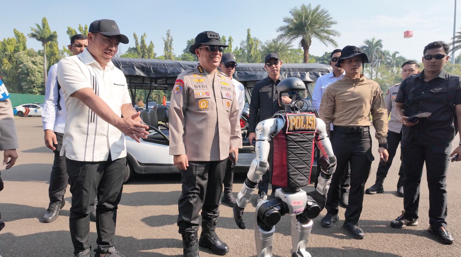 ** Robot Homanoid Dan K9; Mimpi Inovasi Teknologi Polri Dalam Syukuran Hari Bhayangkara Ke-79 **