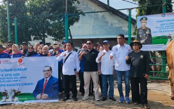 Presiden KSPSI Serahkan Sapi Kurban Ke Puk Tsk KSPSI PT Kahatex Cimahi 