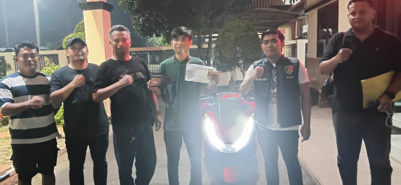 Polsek Cikarang Timur Kembalikan Sepeda Motor Hasil Pencurian dan Penipuan kepada Pemiliknya