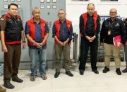 KEJATI JABAR TAHAN 4 TERSANGKA DUGAAN PERKARA TIPIKOR DANA HIBAH DARI PEMERINTAH KOTA BANDUNG KEPADA KWARTIR CABANG GERAKAN PRAMUKA KOTA BANDUNG TAHUN ANGGARAN 2017, 2018 DAN 2020