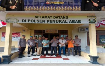 Tiga Pucuk Senpi Rakitan Diserahkan ke Polsek Penukal Abab, Kapolres PALI Apresiasi Kesadaran Hukum Warga