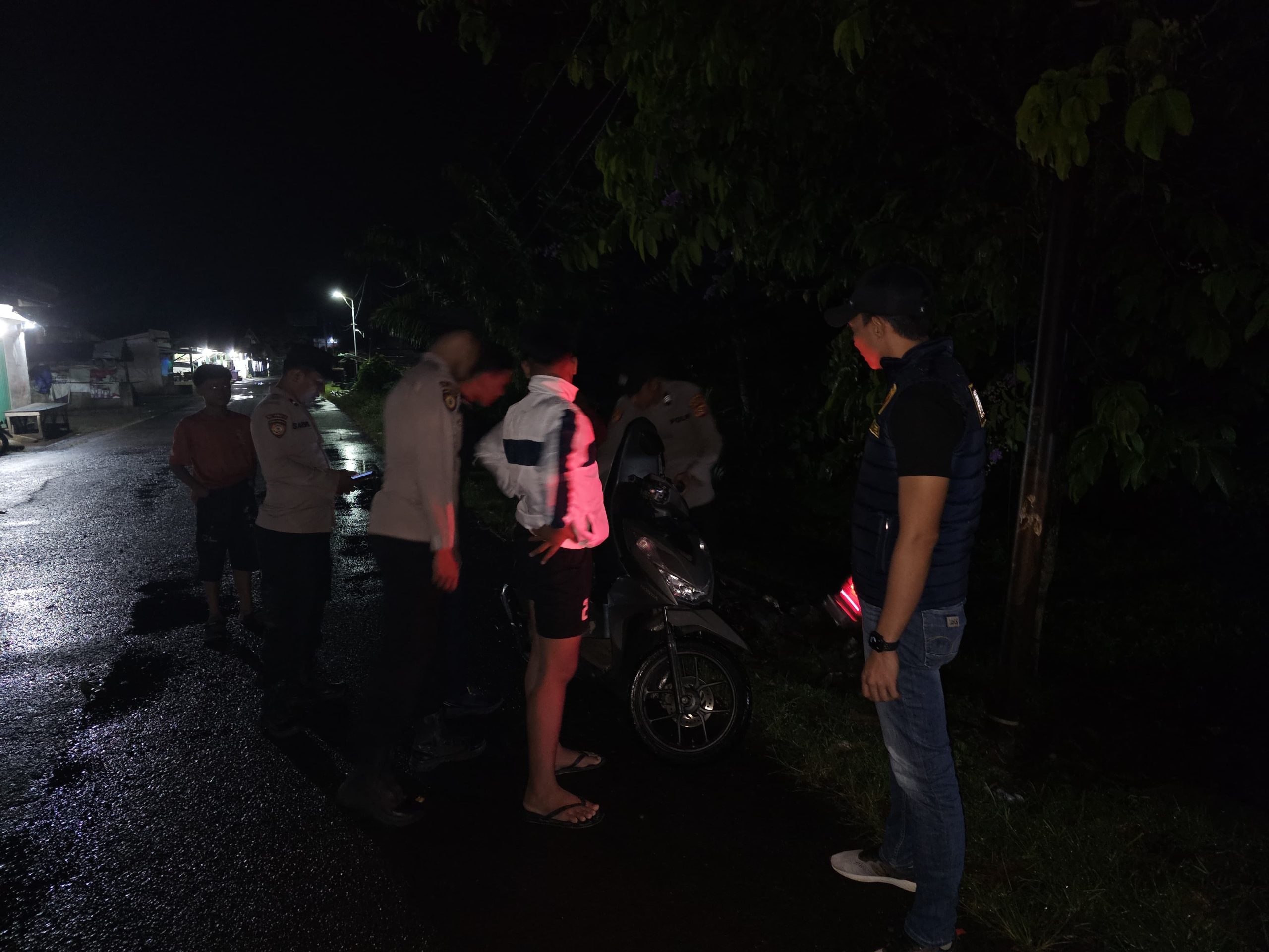 Ciptakan Kamtibmas Kondusif, Polsek Tanah Abang Gelar Razia dan SOC
