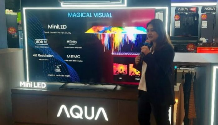 TV Mini-LED 4K Seri M80 AQUA Elektronik Debut di PRJ 2025, Hadirkan Teknologi Canggih dan Suara Berkualitas dari KEF