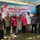 Kapolsek Cikarang Barat dampingi Kapolres Metro Bekasi Laksanakan Bedah Rumah untuk Warga Tidak Mampu dalam Rangka Menyambut HUT Bhayangkara ke-79