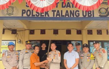 Warga Serahkan Senjata Api Rakitan ke Polsek Talang Ubi