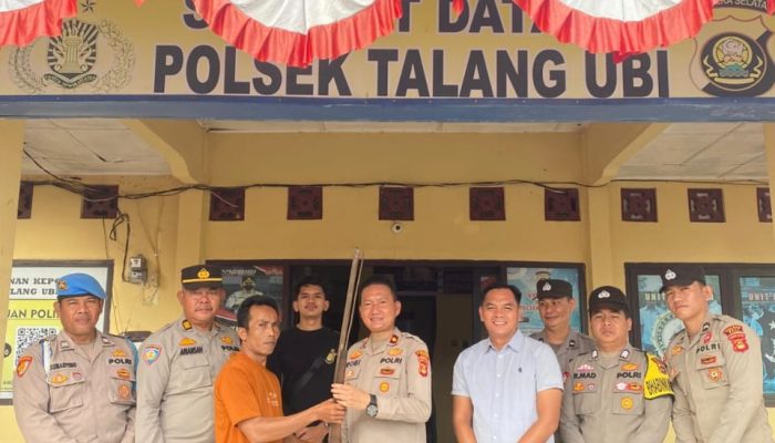 Warga Serahkan Senjata Api Rakitan ke Polsek Talang Ubi