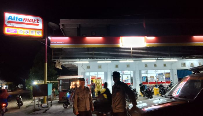 Ciptakan Kamtibmas Kondusif, Polsek Penukal Abab Gelar Apel Malam dan Patroli Rutin di Wilayah Hukum