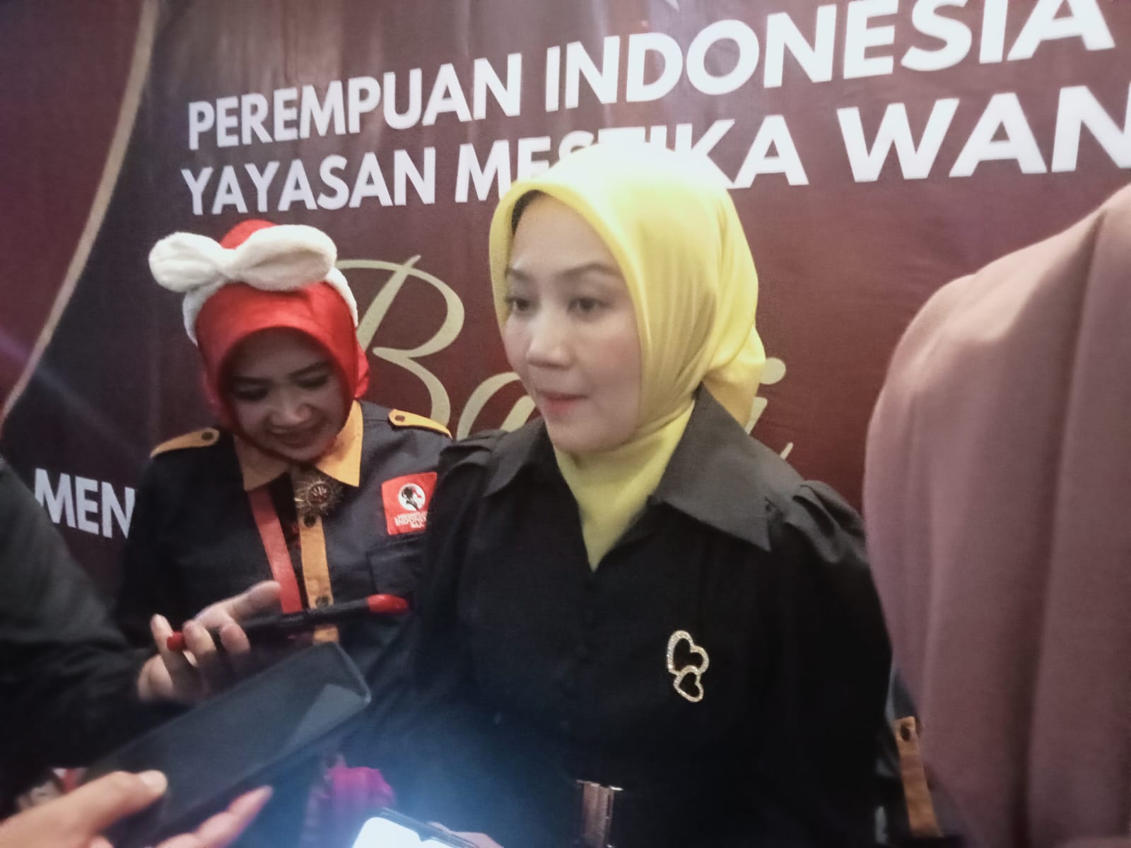 "Atalia Praratya Apresiasi Acara Bakti Sosial Perempuan Indonesia Maju Jawa Barat"