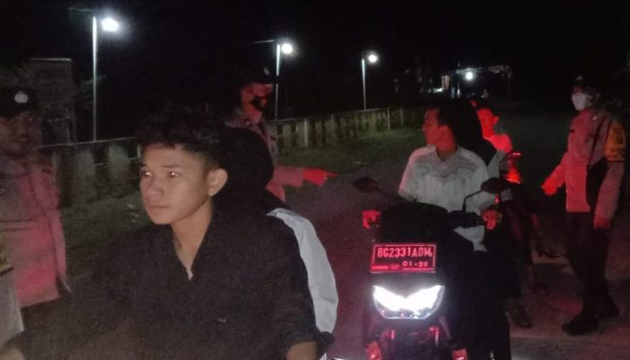 12 Pengendara Mendapat Teguran Sat Razia Terpadu UKL III Polsek Penukal Razia Terpadu UKL III Polsek Penukal Utara
