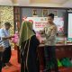 Sambut HUT Bhayangkara ke - 79, Polsek Cikarang Barat Gelar Bakti Sosial di Desa Sukadanau, 100 Paket Sembako Dibagikan kepada Warga