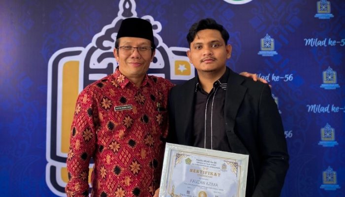 Fauzan Azima Raih Penghargaan Mahasiswa Kontributor Sosial terbaik Kampus uin sultanah nahrasiyah 2025
