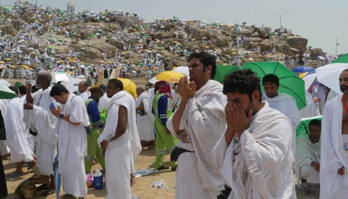 Wukuf di Arafah, Momentum ‘Menepi Sejenak’ untuk Muhasabah dan Doa