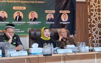 Mantan Menkes Siti Fadhilah Ingatkan Pemerintah Soal Dampak Vaksin TBC Bill Gates