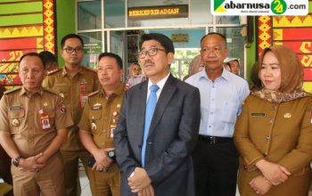 Bupati Lampung Utara  Tegaskan  Berkomitmen  Pendidikan  Bersih Dan Transparan  Saat Tinjau Pelaksanaan  SPMB Di Sejumlah Sekolah