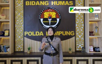 Polisi Lakukan Autopsi Mayat Anonim Di Pinggir pantai  Tanggamus