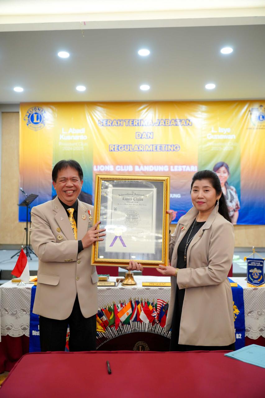 Serah Terima Jabatan Lions Club Bandung Lestari: Isye Gunawan Resmi Menjadi Presiden Lions Club Bandung Lestari