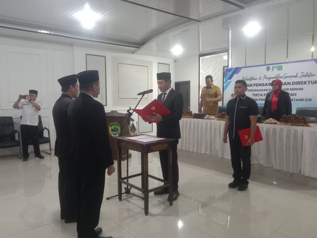 Lalui Seleksi Terbuka, Dewan Pengawas dan Direktur PDAM Tirta PALI Anugerah Resmi dilantik Bupati