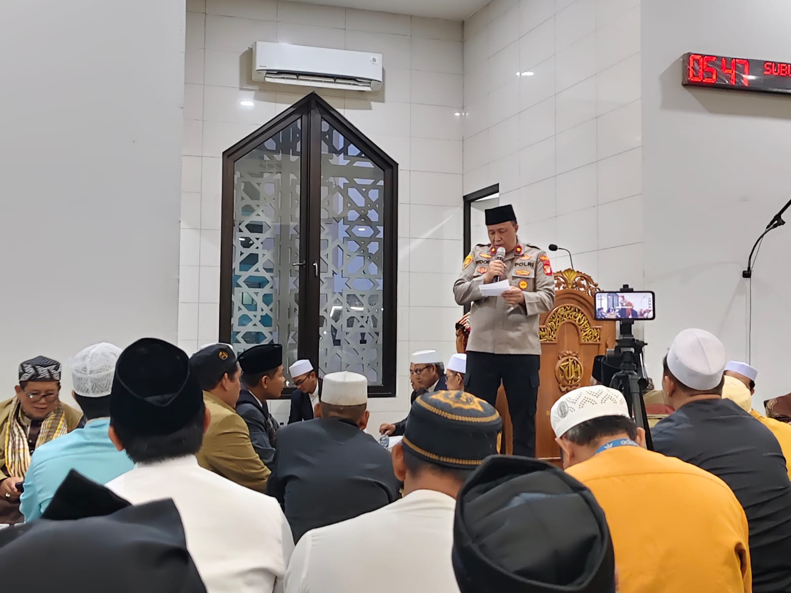 Program MANTAP dan TAKTIS : Kapolsek Cakung Perkuat Silaturahmi dengan Ulama dan Jamaah