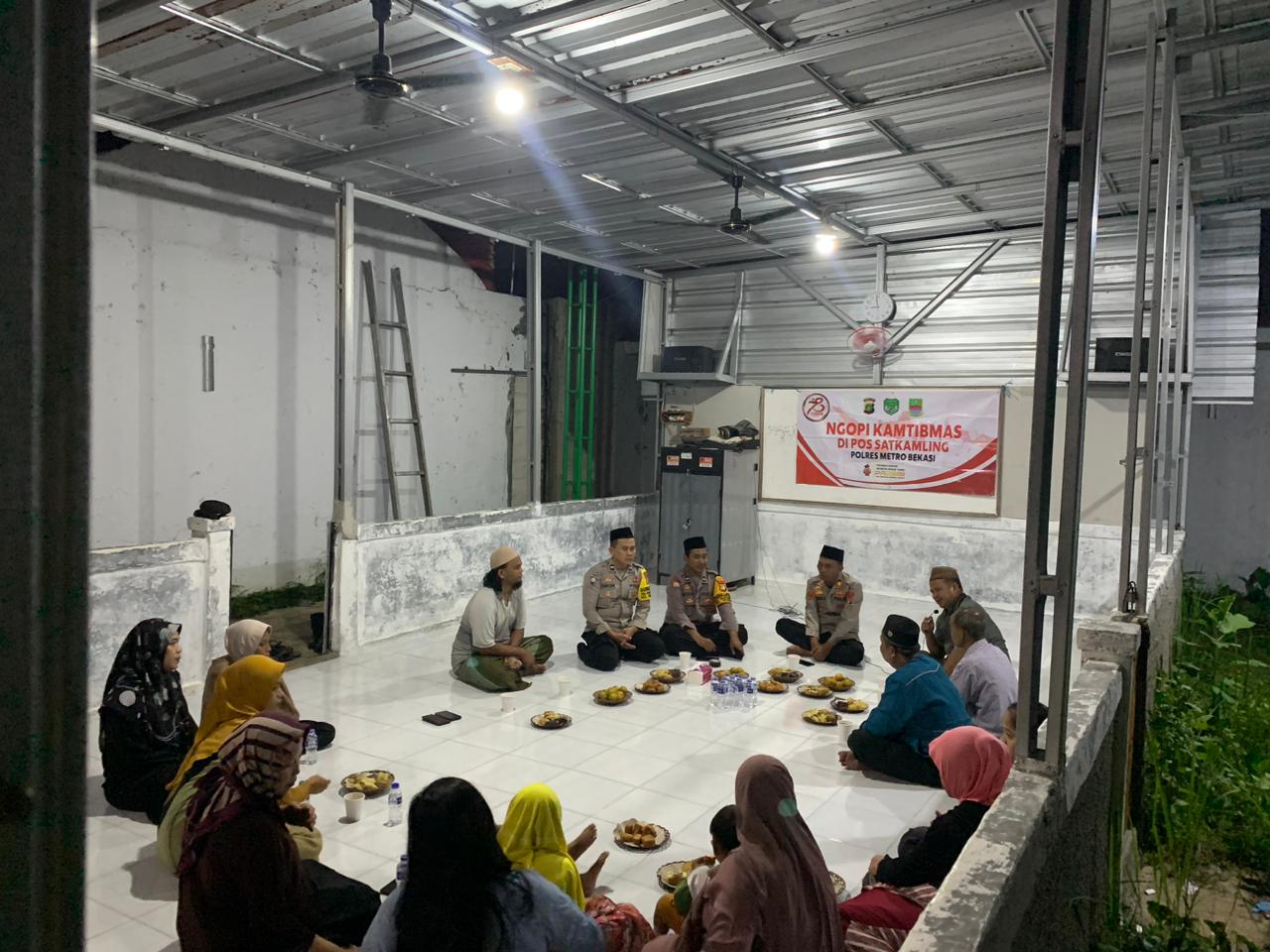 Ngopi Kamtibmas, Kapolsek Cibarusah Jaring Masalah di Masyarakat