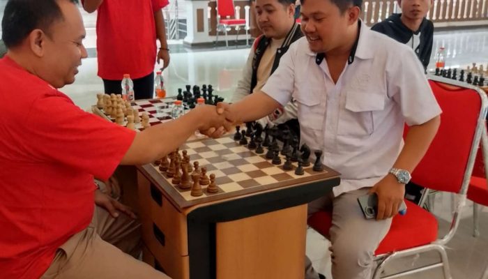 Wakil Ketua DPRD Resmi Buka Turnamen Catur Pokja Wartawan DPRD Kabupaten Bekasi