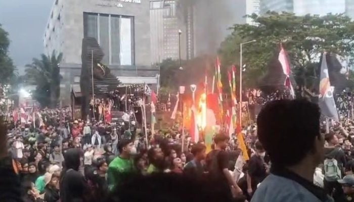 Dampak Tunjangan DPR dan Insiden Polisi Diduga Jadi Pemicu Gelombang Unjuk Rasa