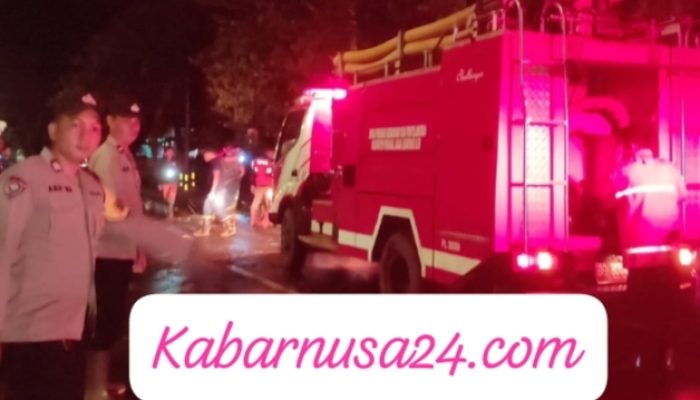 Hujan Angin Tumbangkan Pohon di KM 10 Talang Ubi, Polisi Bergerak Cepat Pulihkan Arus Lalu Lintas