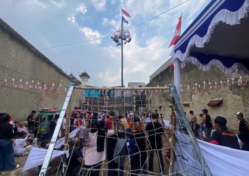 Karang Taruna RT 02 RW 03 Meriahkan HUT ke-80 RI dengan Marathon, Pesta Rakyat, dan Panjat Pinang
