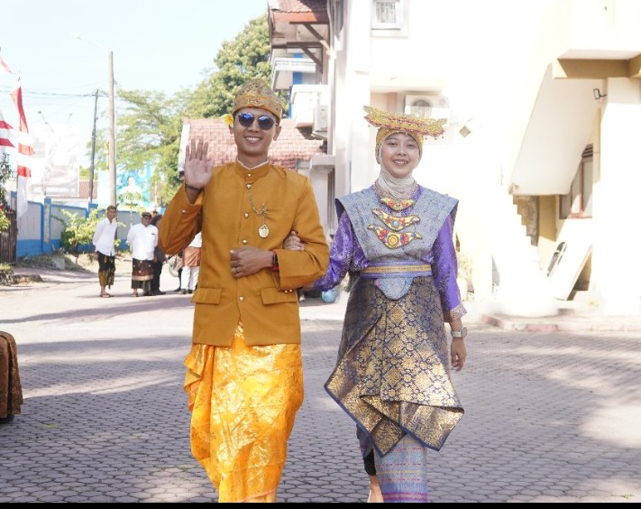 Semarak HUT ke-80 RI, BPN Bondowoso Gelar Fashion Show Baju Adat Daerah