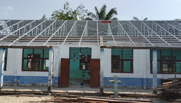Di duga Mark Up, Rehabilitasi SMP Negeri 4 Talang Ubi Menjadi Sorotan LSM PMP