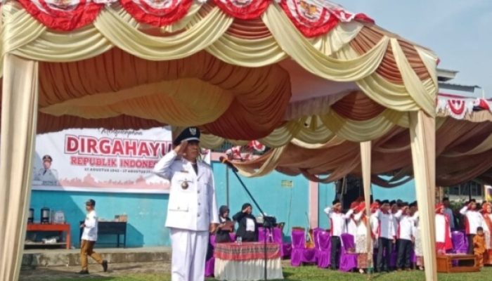 Dengan Khidmat Bendara Merah Putih Di Kibarkan di Desa Raja Dalam Rangka Peringatan HUT RI ke-80