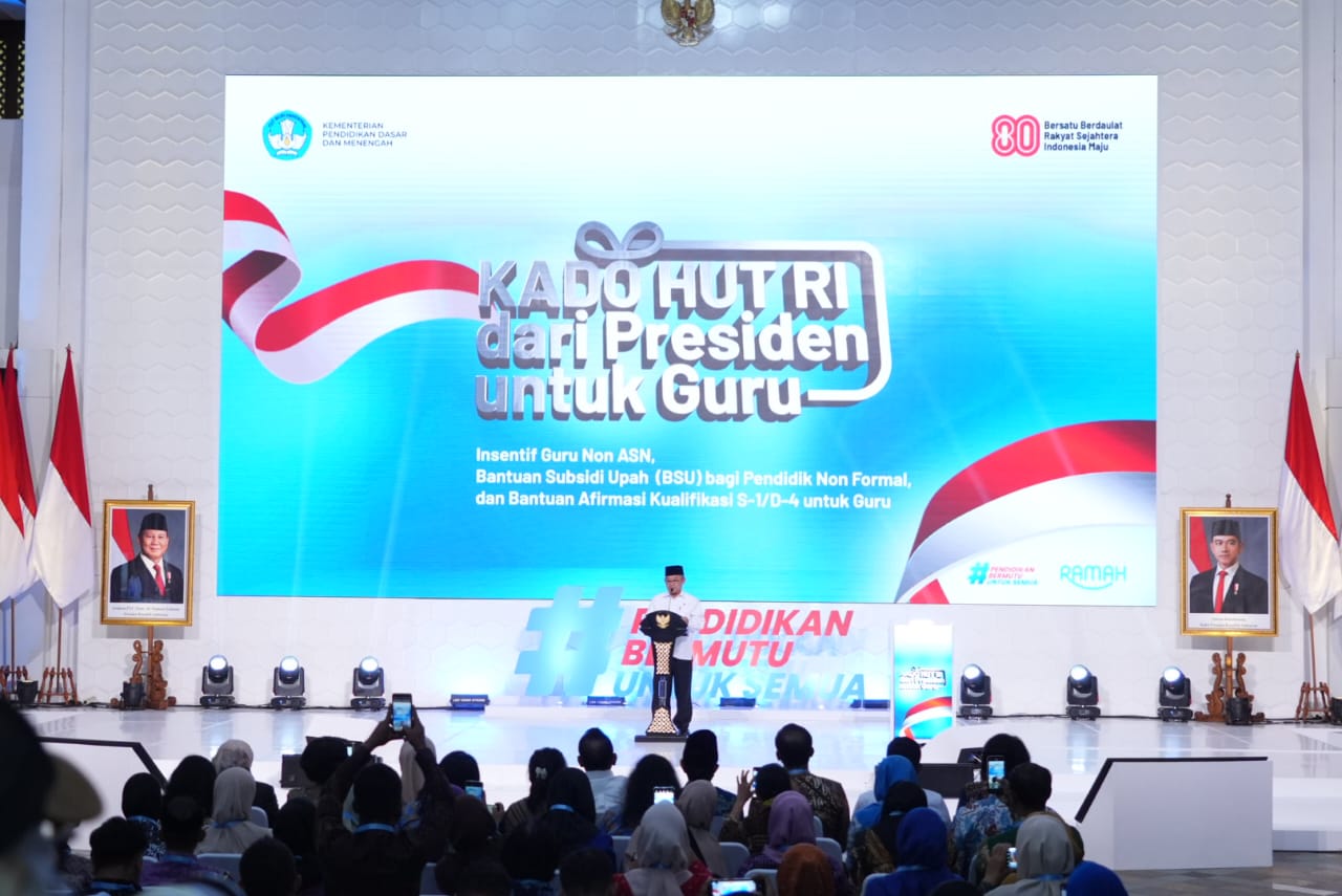 Kado HUT RI ke-80 dari Presiden Salurkan Program Bantuan bagi Guru Non-ASN dan Pendidik Nonformal