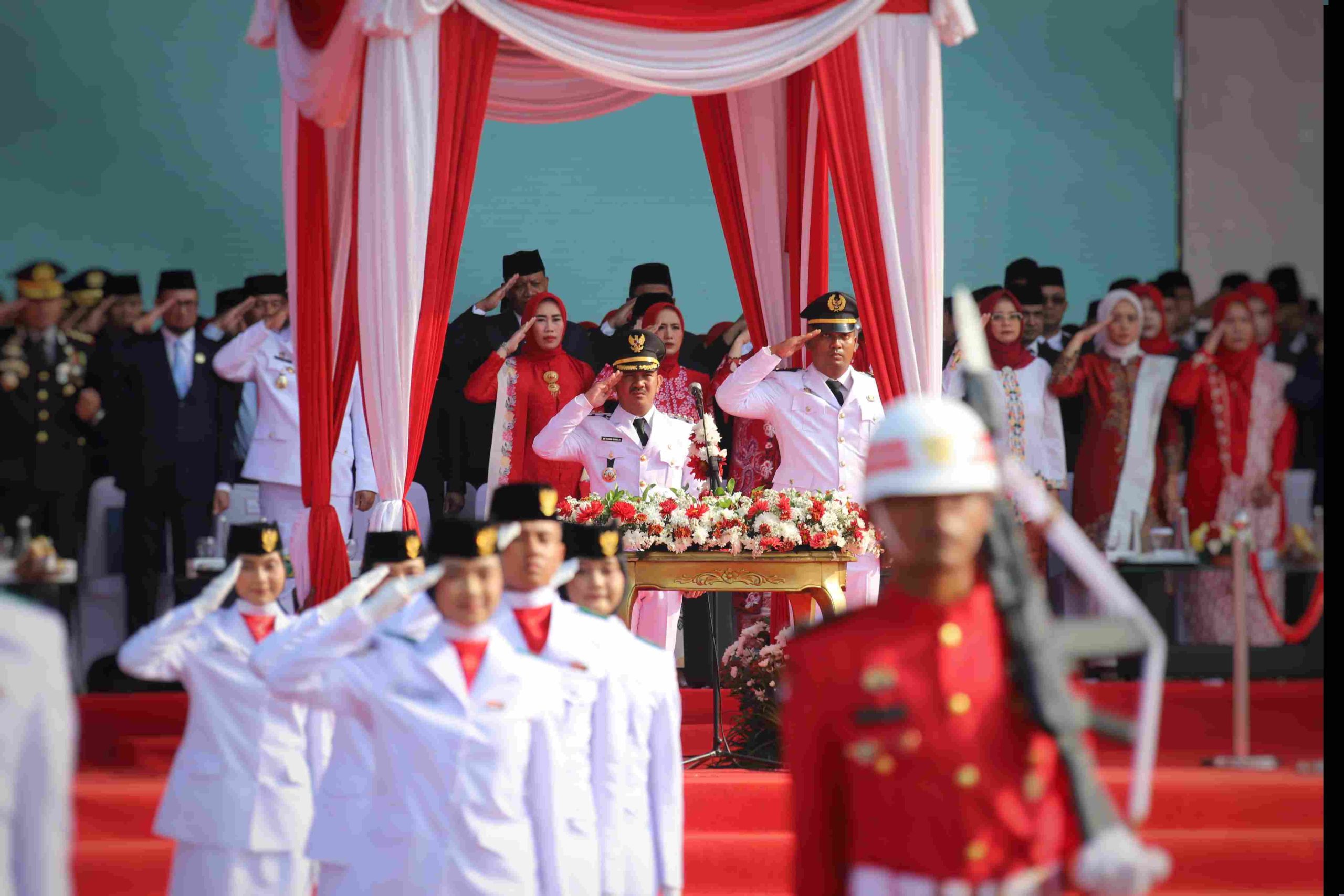 UPACARA HUT RI ke-80, Bupati Bekasi Ajak Warga Bersatu dan Melangkah Menuju Indonesia Maju