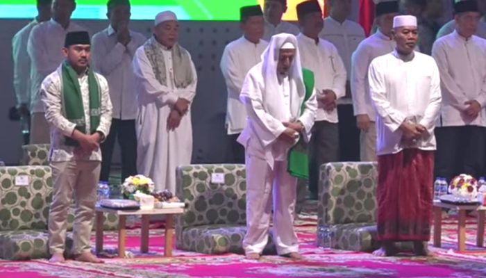 Peringati Hari Jadi dan HUT Ke-80 RI, Pemkab Bekasi Gelar Istigosah Bersama Habib Luthfi 
