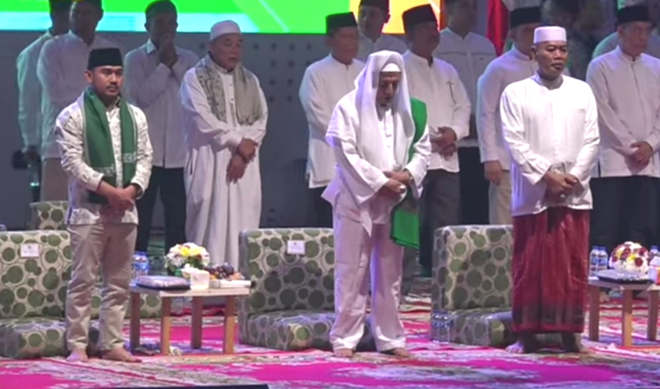 Peringati Hari Jadi dan HUT Ke-80 RI, Pemkab Bekasi Gelar Istigosah Bersama Habib Luthfi 