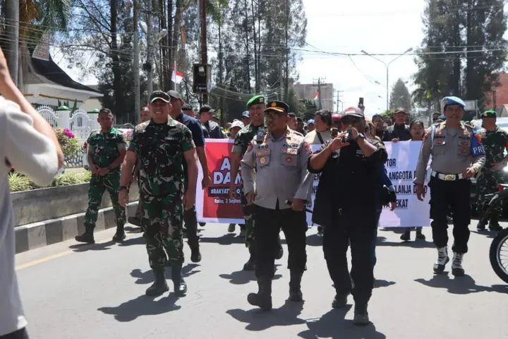 Kapolres Tanah Karo Bersama Forkopimda Kawal Aksi Damai Masyarakat Karo, Berlangsung Damai dan Harmonis