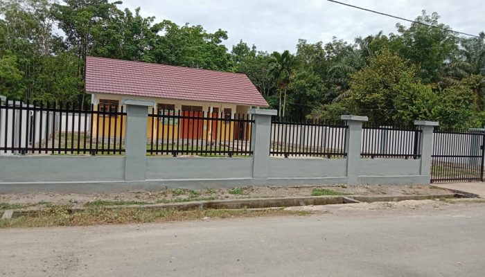 Tingkatkan Mutu Pendidikan, Pemerintah Desa Karang Tanding Bangun Gedung Pendidikan Kelompok Bermain (KB) Anak