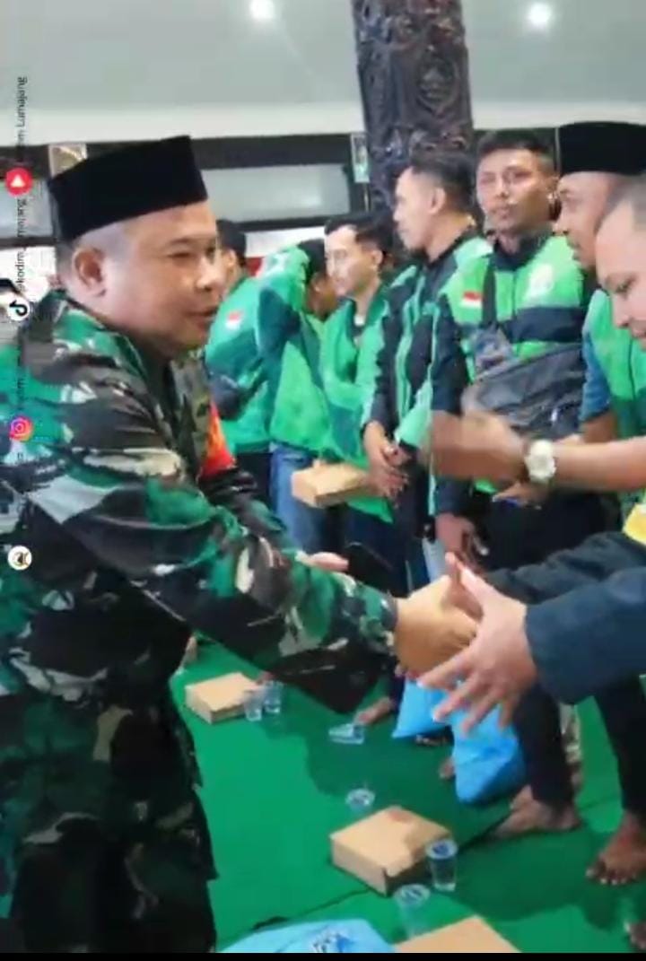 Doa Bersama untuk Affan Kurniawan,serta Kedamaian Negeri di Kabupaten Lumajang,Jawa Timur