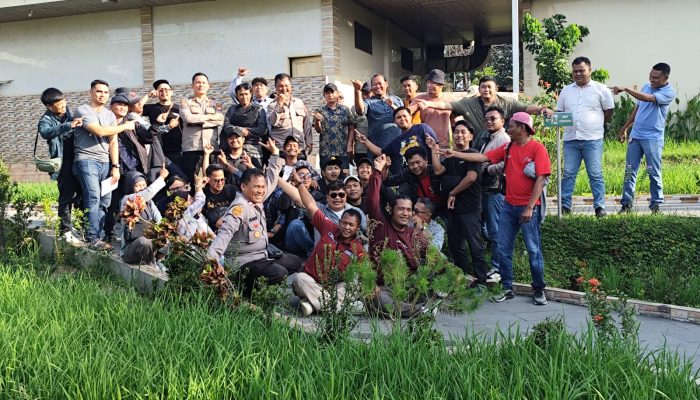 Kapolsek Cikarang Pusat Gelar Makan Siang dengan Jurnalis, Ini Tujuannya