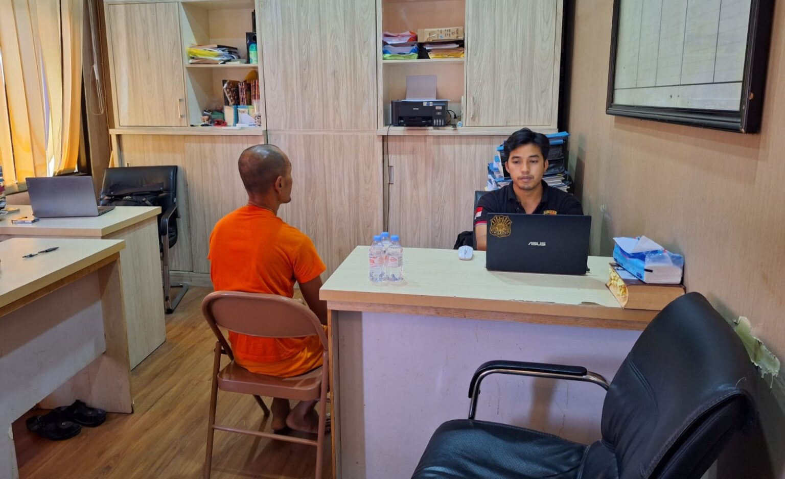 Lebih dari 10 Tahun Beroperasi, Pabrik Beras Oplosan Merk Terkenal Berhasil Dibongkar
