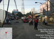 Polsek Serang Baru Laksanakan Gatur Lalin Sore untuk Pastikan Kelancaran Arus Lalu Lintas