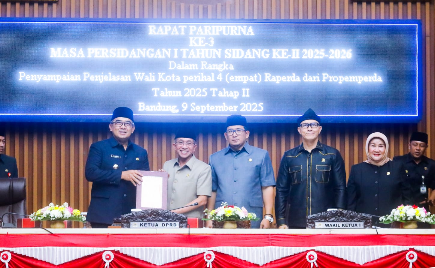 Pemkot Bandung Sampaikan Usulan 4 Raperda Baru kepada DPRD