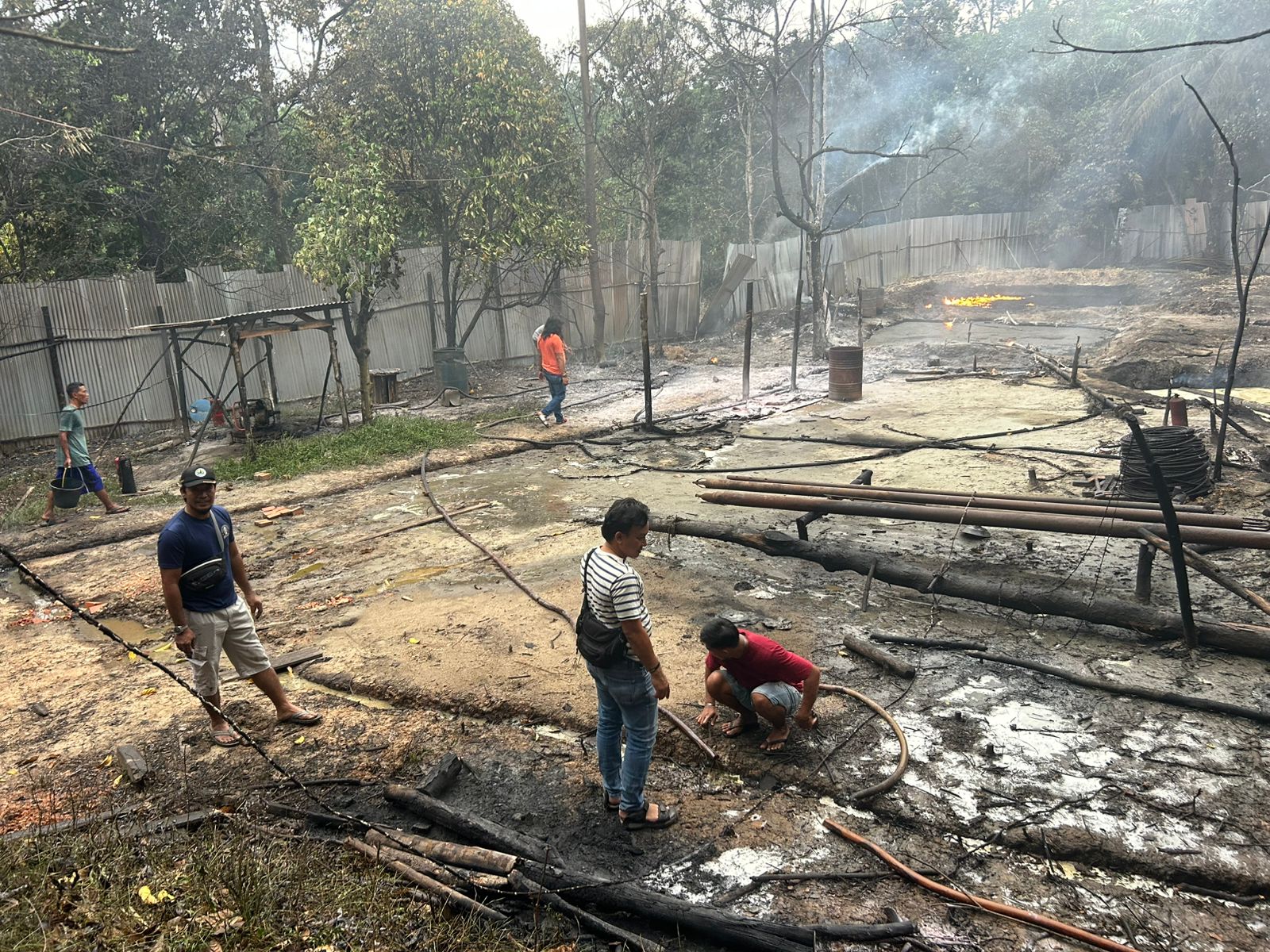 Selidik Kebakaran Sumur Tradisional, Polsek Bayung Lencir Amankan Barang Bukti