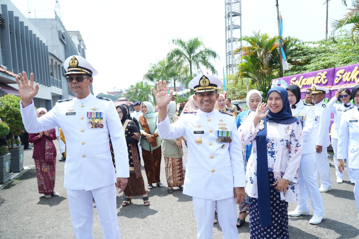 Purna Tugas di Lanal Palembang : Kolonel Laut Faizal Beri Penghargaan