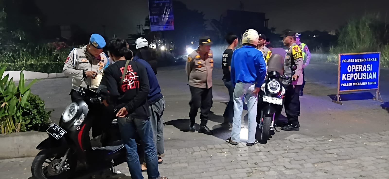 Waka Polsek Cikarang Timur Pimpin Operasi Kejahatan Jalanan